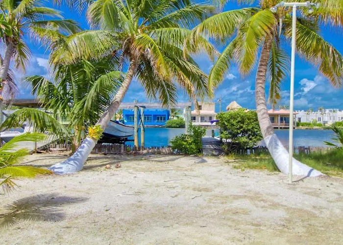 B301 At Mara Laguna San Pedro (Ambergris Caye)